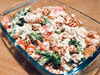 Foto: Protein-Nudelsalat: Dinkelnudeln mit Buttergemüse und Hüttenkäse mixen, dazu ein Ei. :-) 