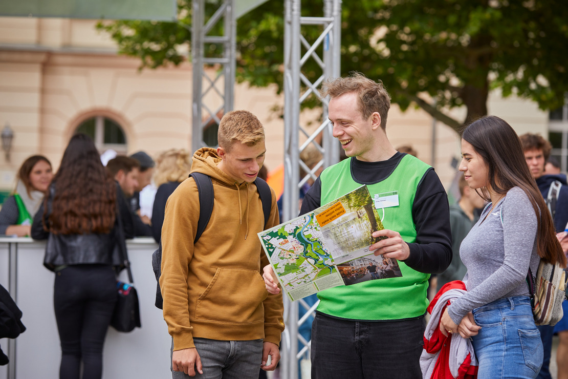 Informieren zum Hochschulinformationstag