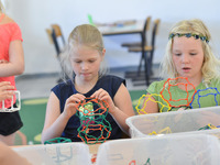 Experimentewerkstatt Mathematik (Bild öffnet vergrößert)