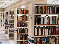 Bibliothek (Bild öffnet vergrößert)