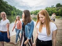 Jessica Kluge erkundet Halle (Bild öffnet vergrößert)
