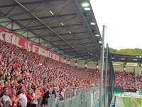 Stadion (Bild öffnet vergrößert)