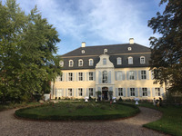 Zu sehen ist die Location "Rittergut Ermlitz" mit der Parkanlage. (Bild öffnet vergrößert)