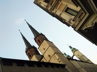 Perspektivwechsel /Wahrzeichen der Stadt (Bild öffnet vergrößert)