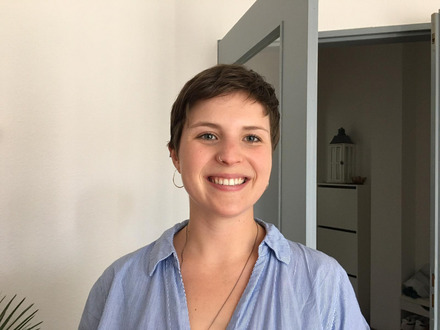 Zu sehen ist Studienbotschafterin Eve Tessenow