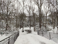 Foto: Die Peißnitz ist voller Schnee (Bild öffnet vergrößert)
