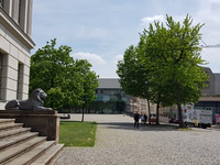 Uniplatz (Bild öffnet vergrößert)